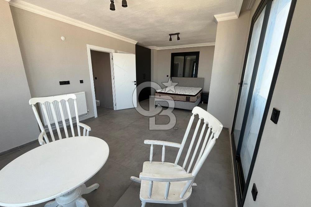 Karaburun Kamukent Sitesi 4+1 Eşyalı Kiralık Tripleks Villa