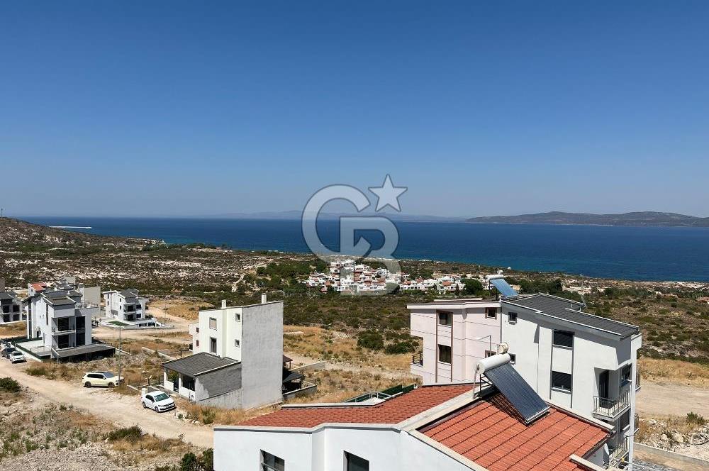 Karaburun Kamukent Sitesi 4+1 Eşyalı Kiralık Tripleks Villa