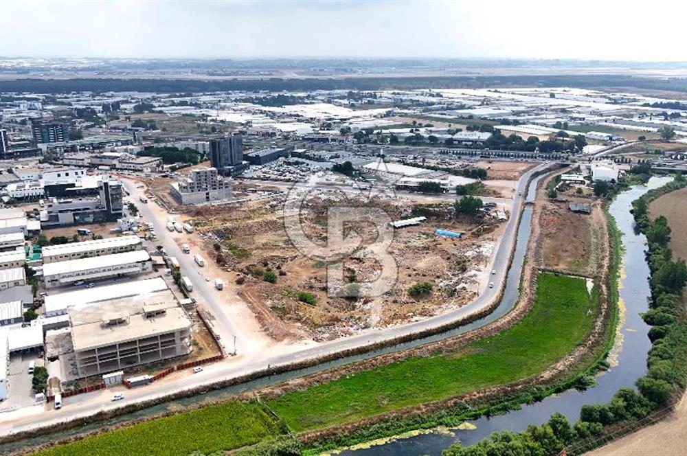 ANTALYA KEPEZ SERİK CADDESİNDE SATILIK TİCARİ ARSA - 43.190 m2
