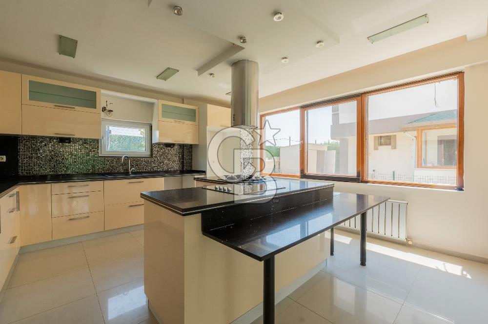 Sasalı Flamingo 2 Sitesi nde 5+1 Satılık Villa