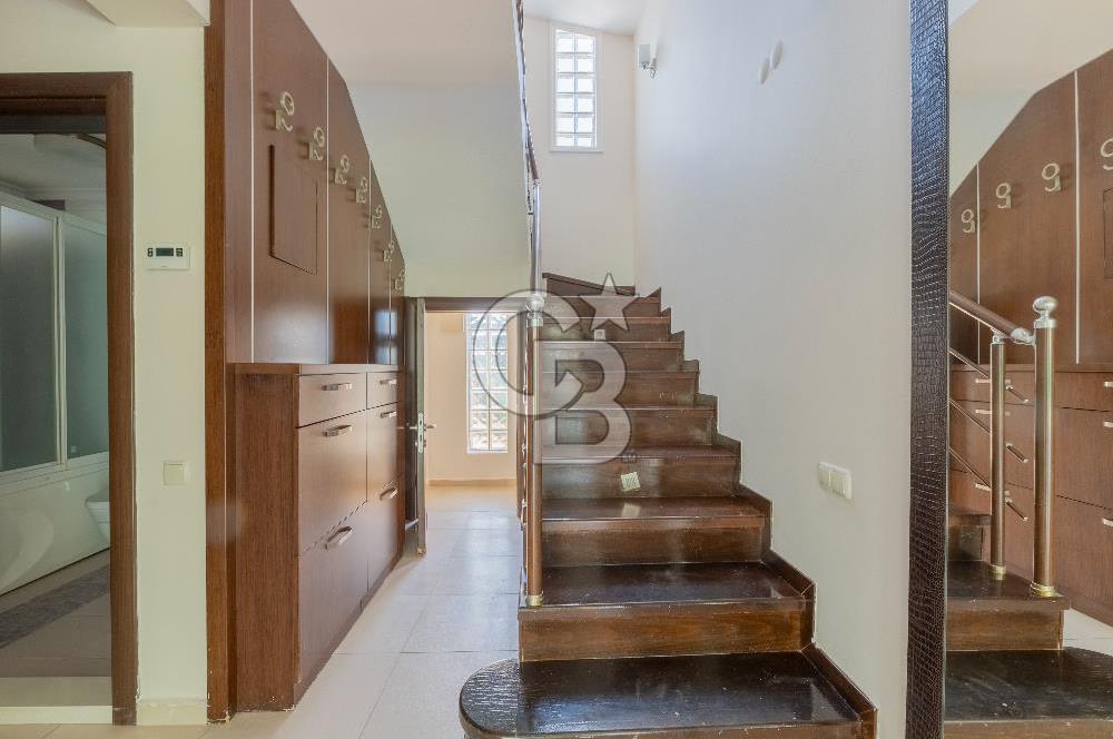 Sasalı Flamingo 2 Sitesi nde 5+1 Satılık Villa