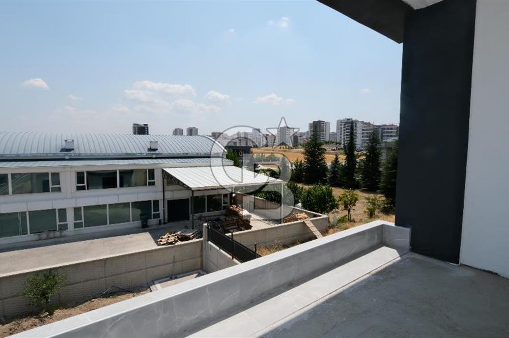 YENİBAĞLICA NATAMAM 6+2 VİLLA