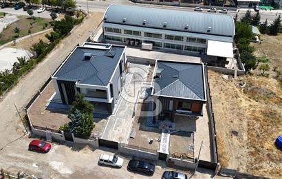 YENİBAĞLICA NATAMAM 6+2 VİLLA
