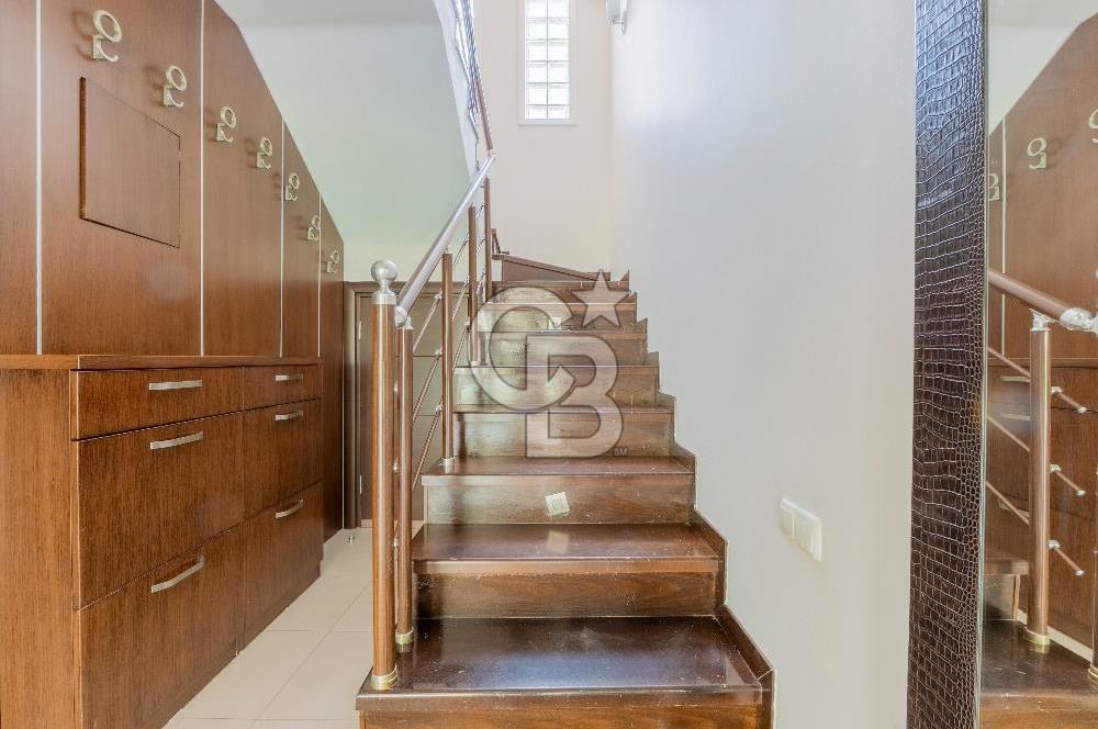 Sasalı Flamingo 2 Sitesi nde 5+1 Satılık Villa