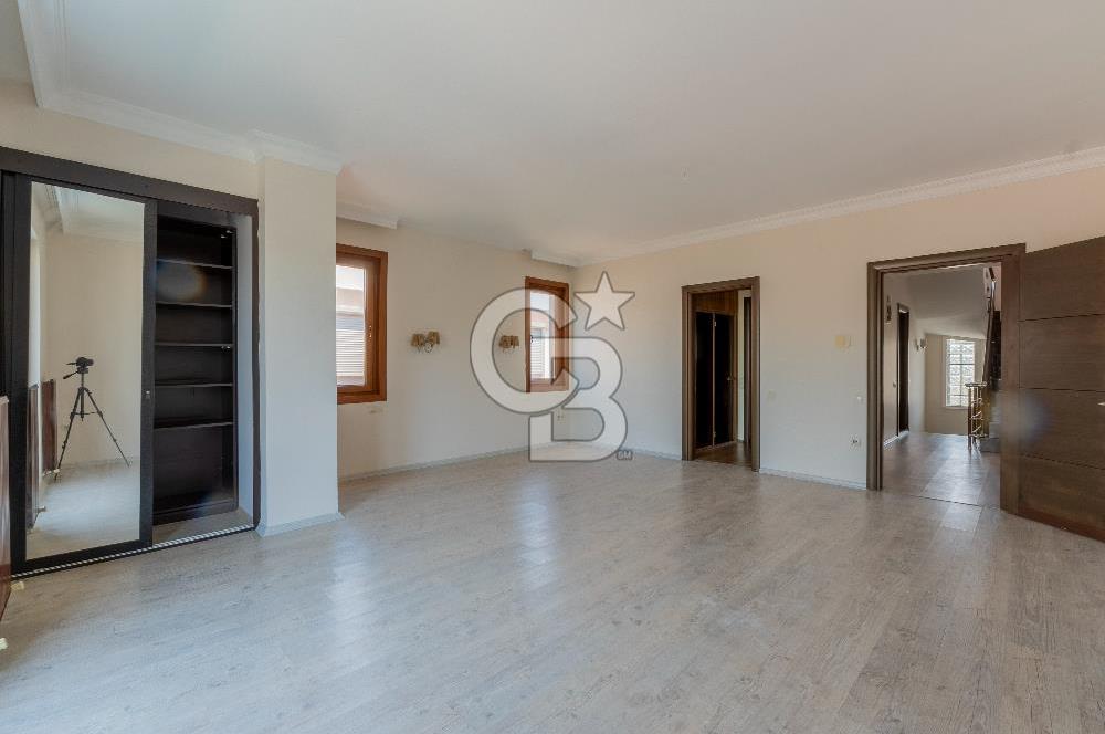 Sasalı Flamingo 2 Sitesi nde 5+1 Satılık Villa
