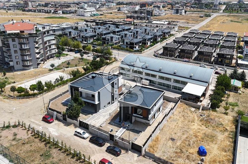 YENİBAĞLICA NATAMAM 6+2 VİLLA