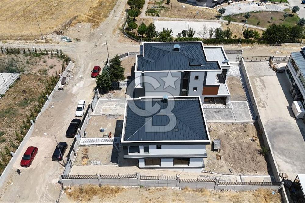 YENİBAĞLICA NATAMAM 6+2 VİLLA