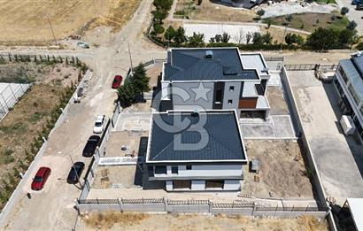 YENİBAĞLICA NATAMAM 6+2 VİLLA
