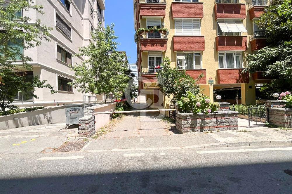 CADDEBOSTAN'DA KİRALIK 4+1 DAİRE 