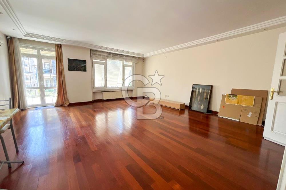 CADDEBOSTAN'DA KİRALIK 4+1 DAİRE 