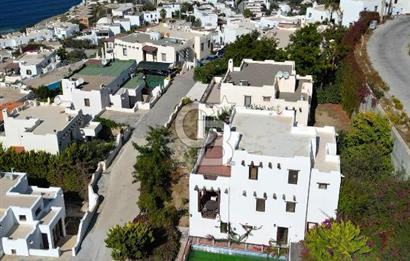 Satılık Denize Yakın ve Deniz Manzaralı Müstakil Villa
