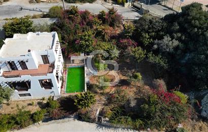 Satılık Denize Yakın ve Deniz Manzaralı Müstakil Villa