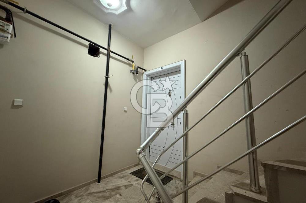 Çiğli Devlet Hastanesi Yakınında Geniş Balkonlu 2+1 Kiralık Daire