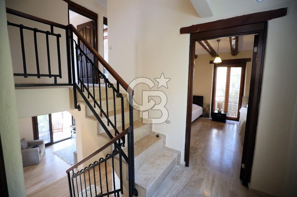 Satılık Denize Yakın ve Deniz Manzaralı Müstakil Villa