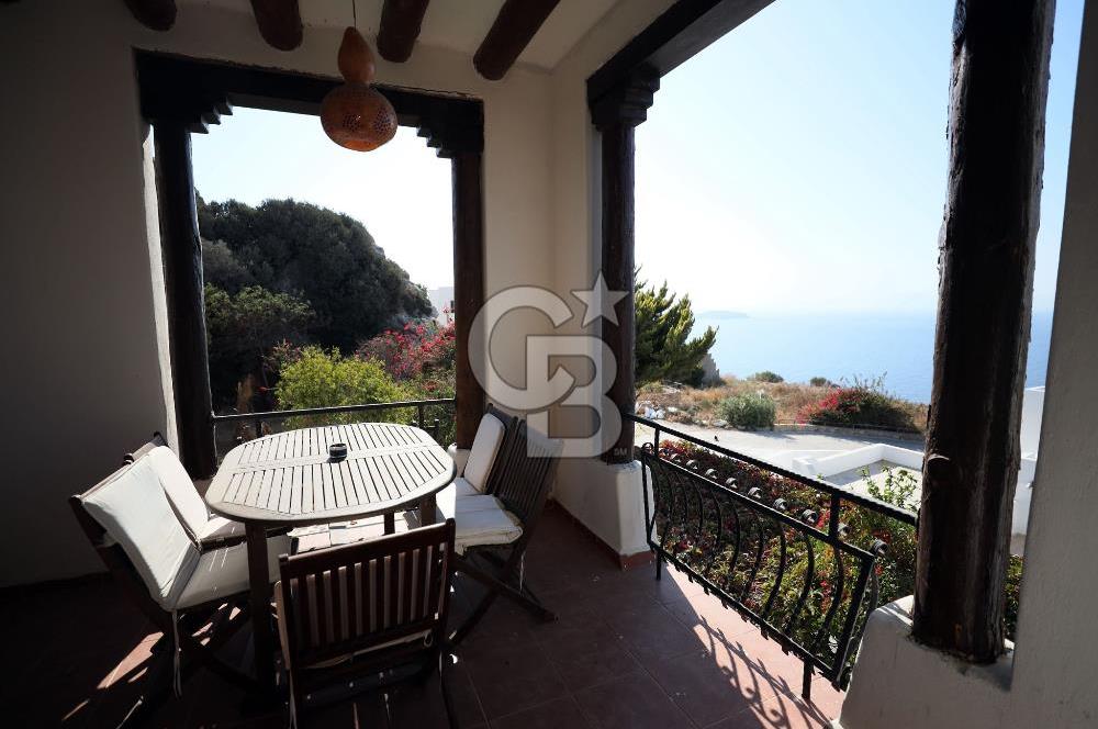 Satılık Denize Yakın ve Deniz Manzaralı Müstakil Villa