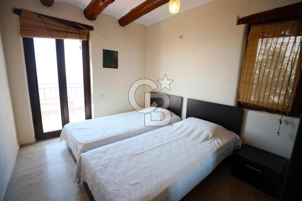 Satılık Denize Yakın ve Deniz Manzaralı Müstakil Villa