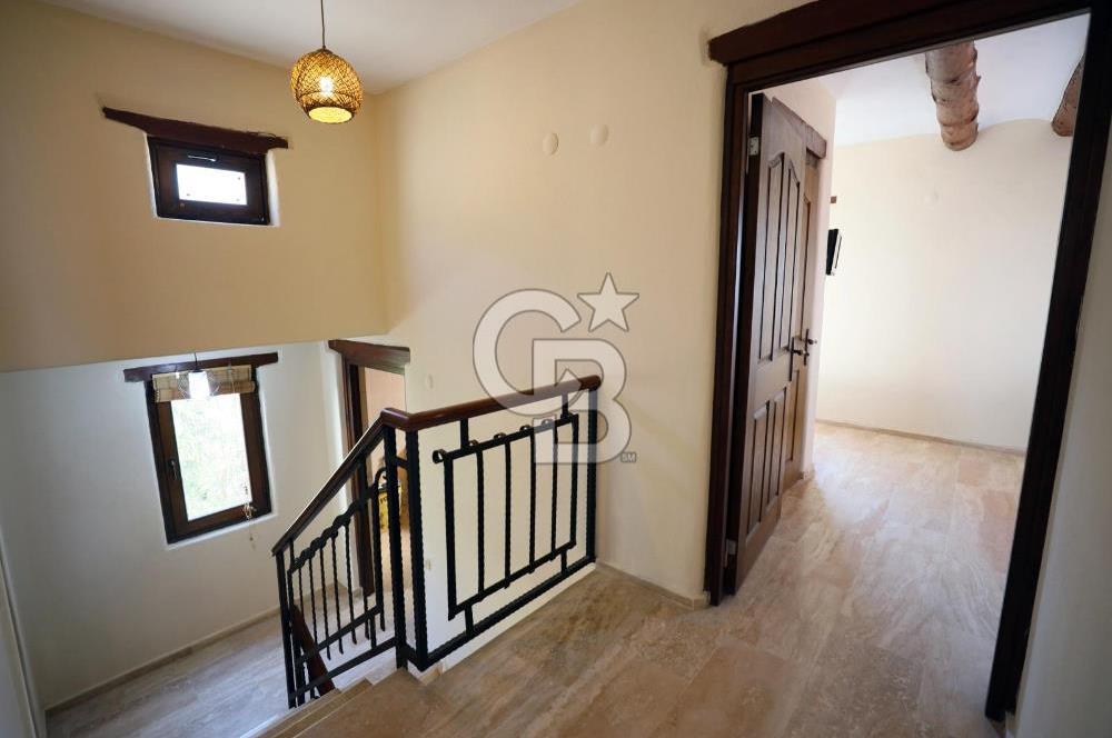 Satılık Denize Yakın ve Deniz Manzaralı Müstakil Villa