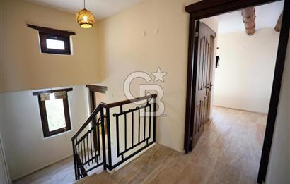 Satılık Denize Yakın ve Deniz Manzaralı Müstakil Villa