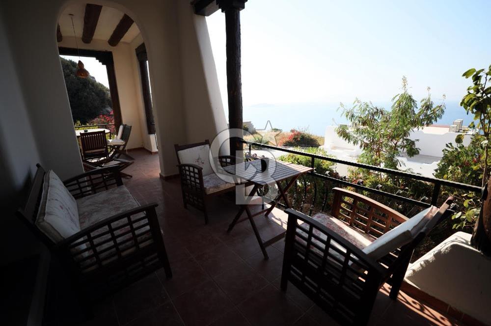 Satılık Denize Yakın ve Deniz Manzaralı Müstakil Villa