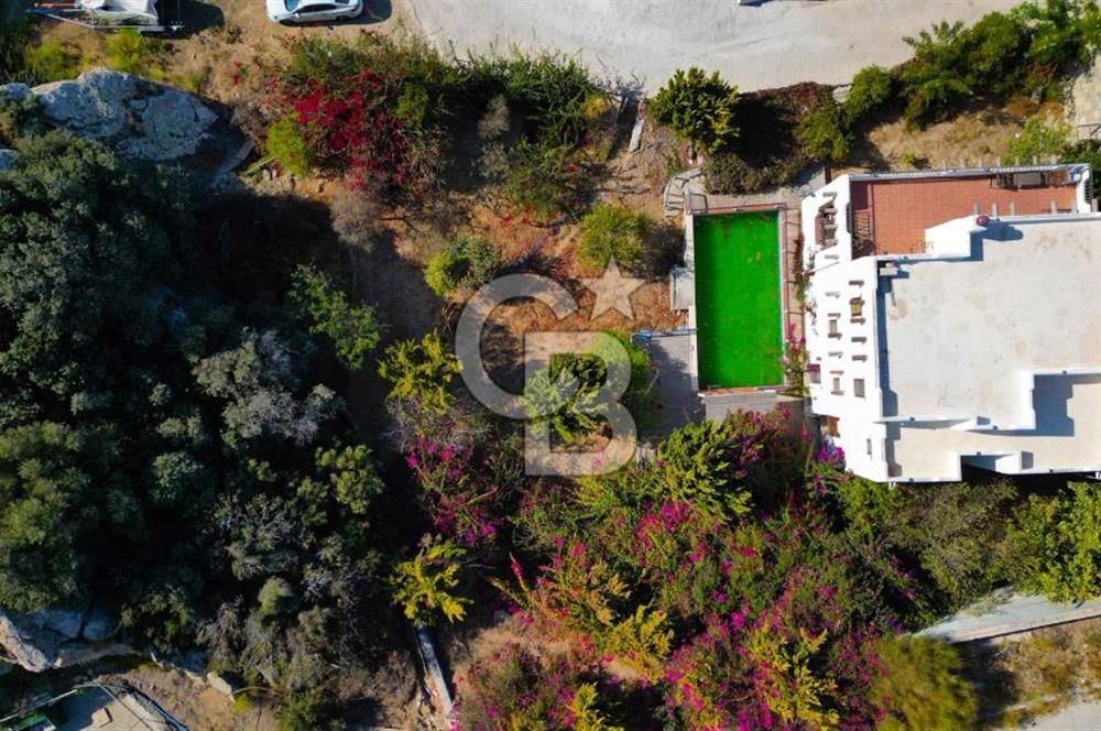 Satılık Denize Yakın ve Deniz Manzaralı Müstakil Villa