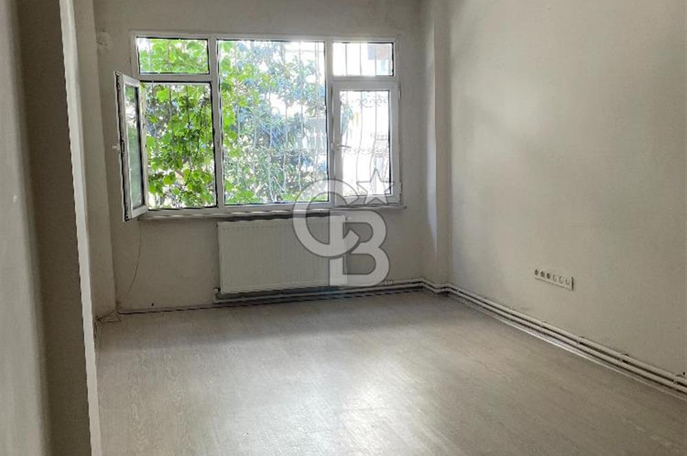 ORTAKÖY'de AĞAÇLI SOKAKTA 85m2 3+1 Kiralık