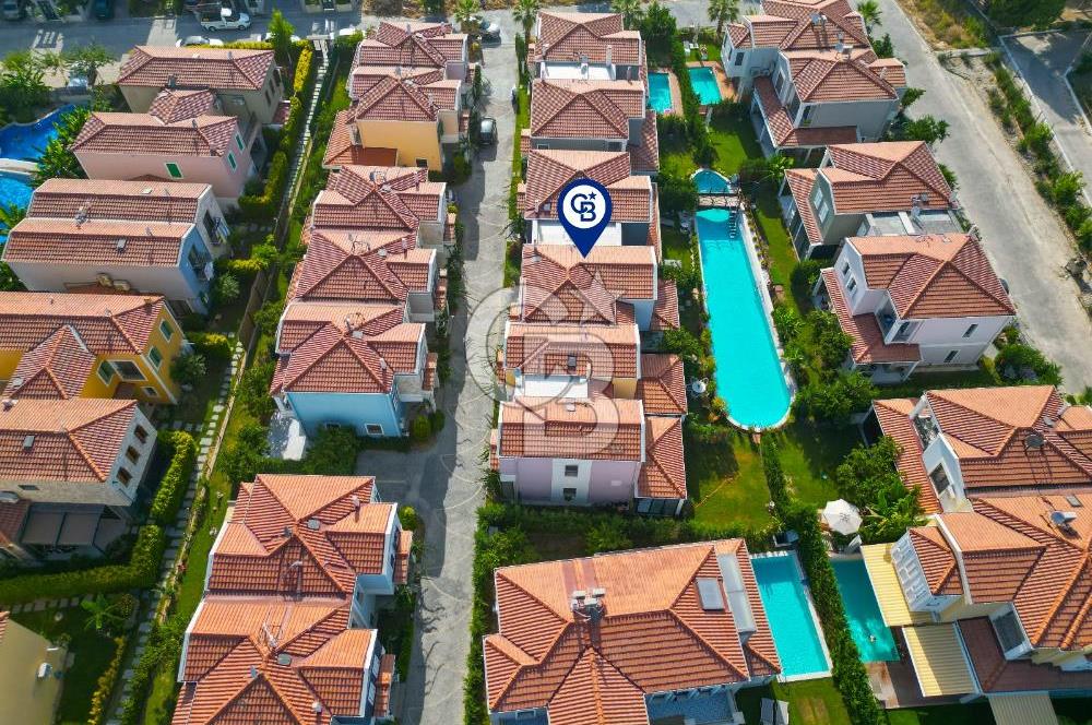 Aydın Kuşadası Storia Akdeniz Evleri Ortak havuzlu ikiz villa
