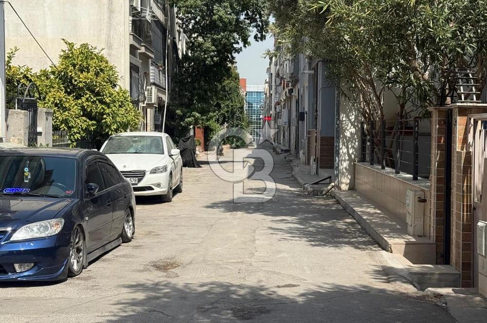Çiğli Devlet Hastanesi Yakınında Geniş Balkonlu 2+1 Kiralık Daire