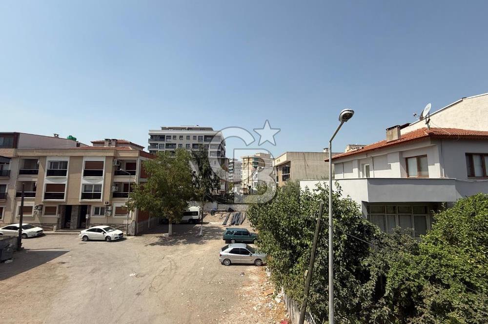 Çiğli Devlet Hastanesi Yakınında Geniş Balkonlu 2+1 Kiralık Daire
