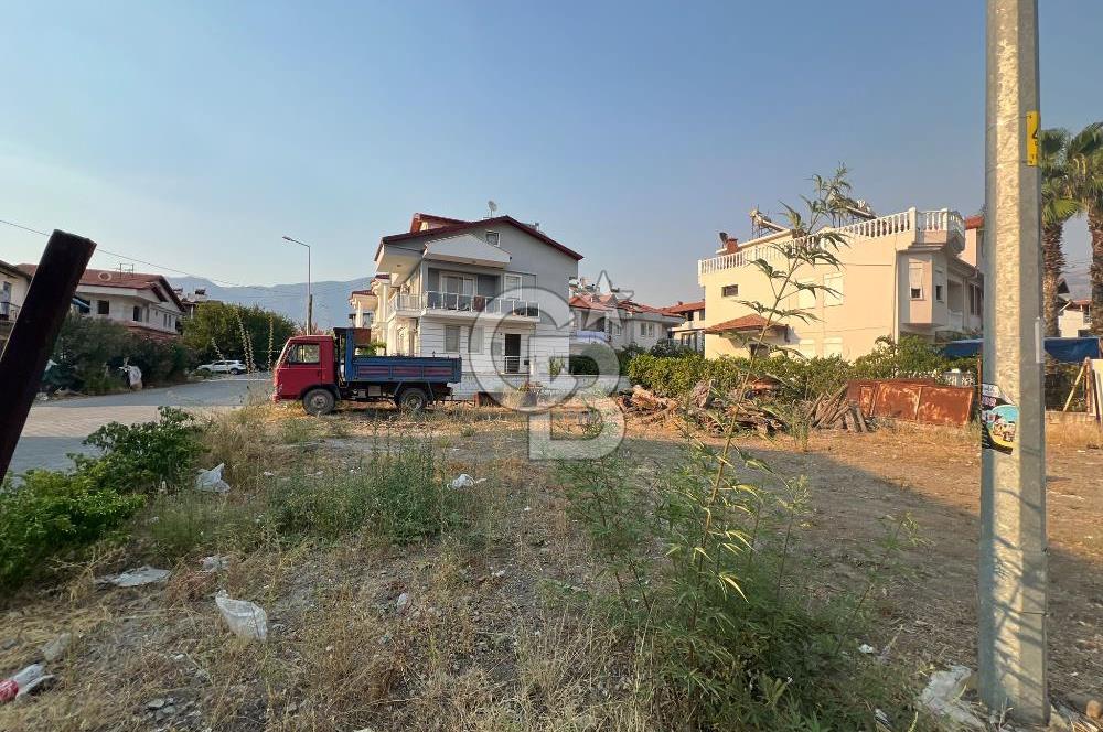 Köyceğiz merkezde Gelişim Mah. 300 m2 Köşe Parsel