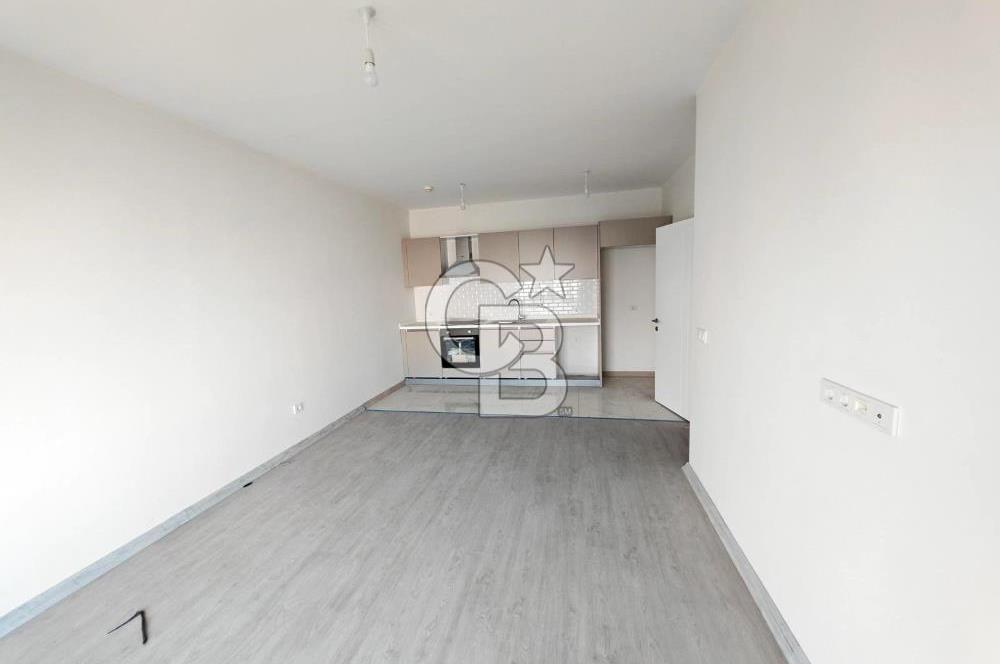 YUVAM BAHÇEŞEHİR SİTESİNDE SATILIK ŞEREFİYELİ AÇIK MUTFAK 2+1