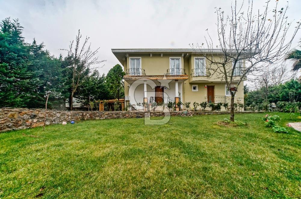 ŞİLE BALIBEY'DE SİTE İÇİNDE ÖZEL TASARIM LÜKS 5+2 SATILIK VİLLA