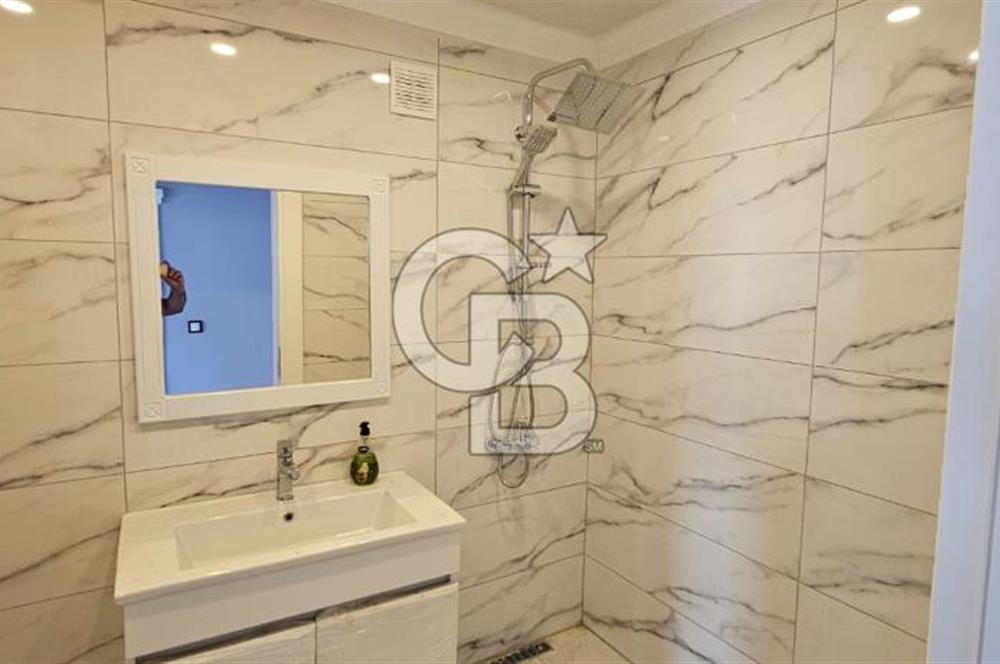 Yalova Merkezde Full Deniz Manzaralı Asansörlü 6+1 Satılık Villa!