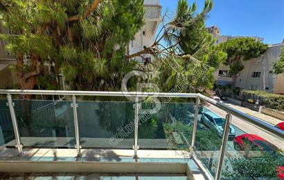 KUŞADASI NDA DENİZ MANZARALI GENİŞ 3+1 SATILIK DAİRE