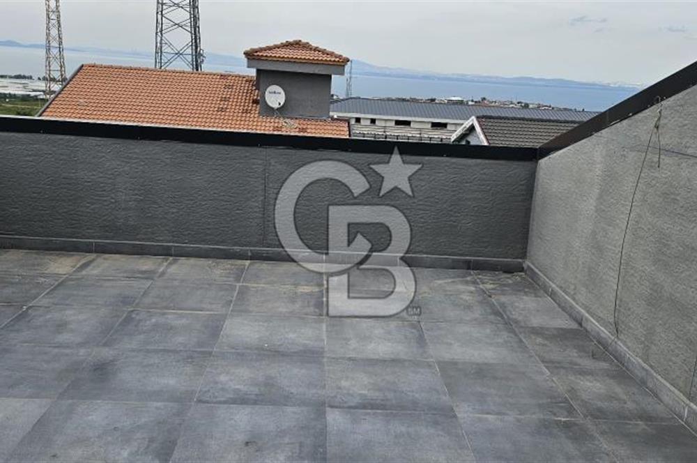 Yalova Merkezde Full Deniz Manzaralı Asansörlü 6+1 Satılık Villa!