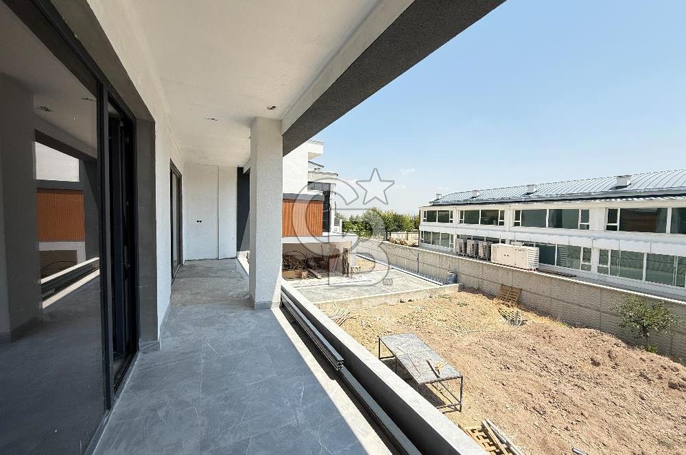 YENİBAĞLICA NATAMAM 6+2 VİLLA