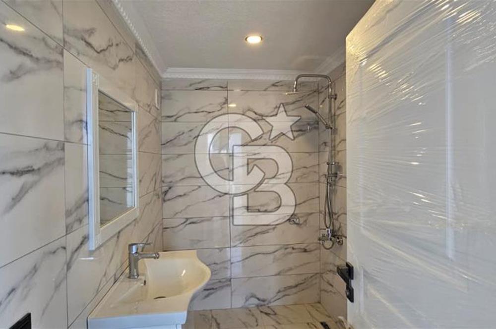 Yalova Merkezde Full Deniz Manzaralı Asansörlü 6+1 Satılık Villa!