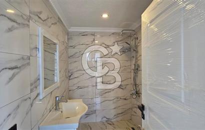 Yalova Merkezde Full Deniz Manzaralı Asansörlü 6+1 Satılık Villa!