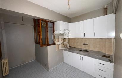 CB AKADAMİ BAĞDAT CADDESİ ÜZERİ SATILIK 2+1 ARAKAT DAİRE