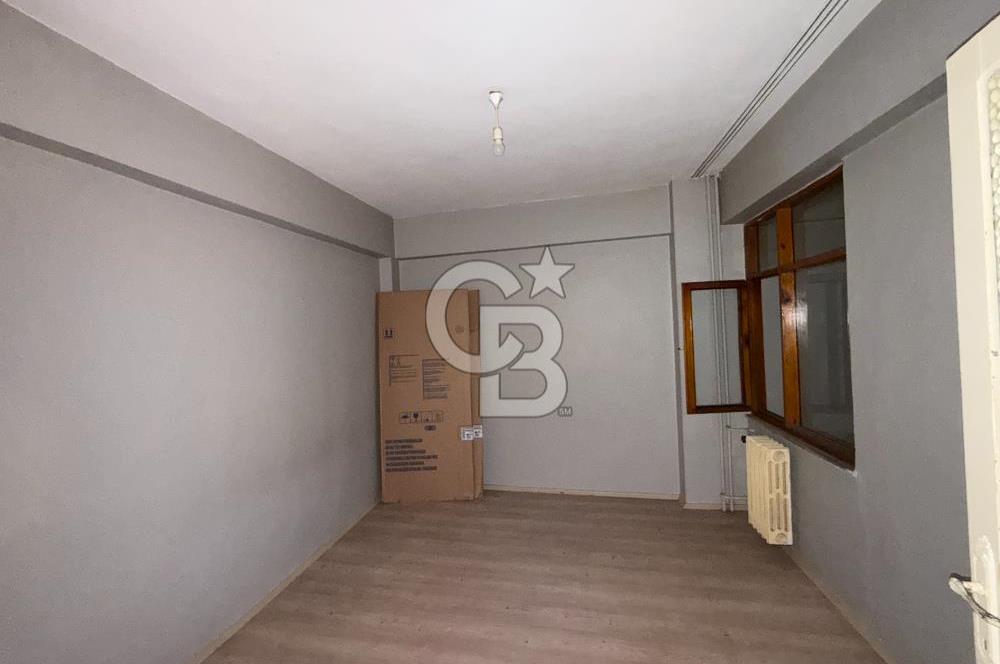 CB AKADAMİ BAĞDAT CADDESİ ÜZERİ SATILIK 2+1 ARAKAT DAİRE