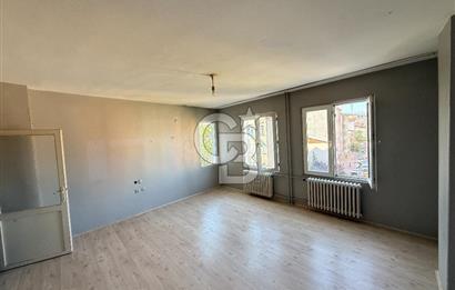 CB AKADAMİ BAĞDAT CADDESİ ÜZERİ SATILIK 2+1 ARAKAT DAİRE