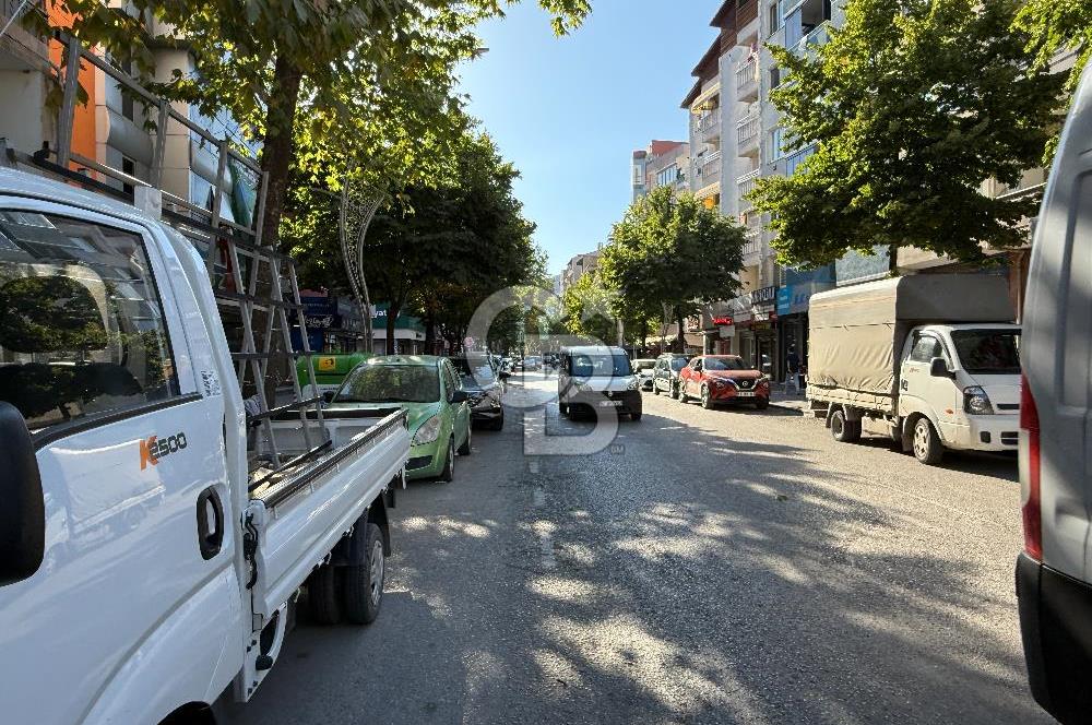 CB AKADAMİ BAĞDAT CADDESİ ÜZERİ SATILIK 2+1 ARAKAT DAİRE