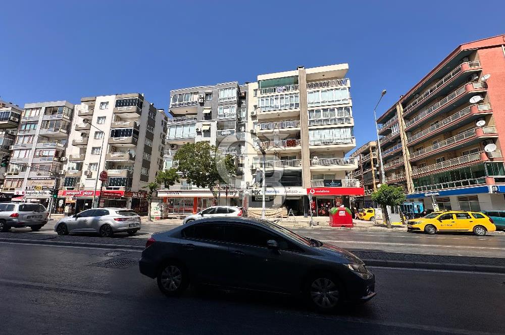 KİRALIK Daire Karşıyaka Girne Bulvarı Üzeri Geniş Ferah Otoparklı 3+1 Daire
