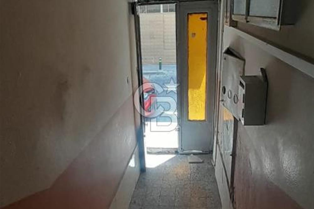 KARŞIYAKA MERKEZDE 2+1 KİRALIK DAİRE