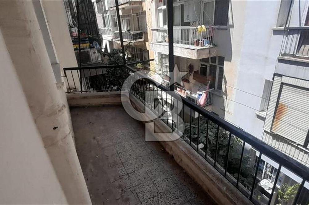 KARŞIYAKA MERKEZDE 2+1 KİRALIK DAİRE