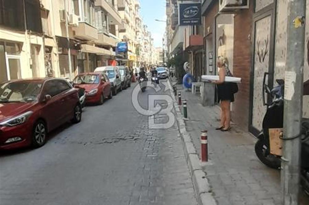 KARŞIYAKA MERKEZDE 2+1 KİRALIK DAİRE