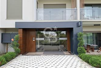 Green Park Çiğli'de Havuz Cepheli Satılık Sıfır 2+1 Daire