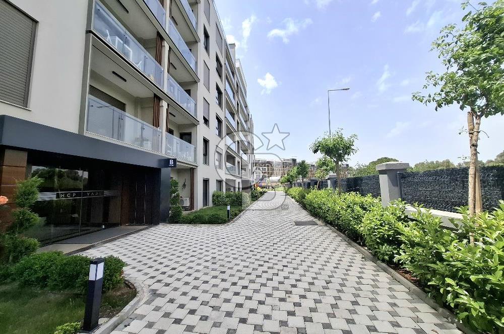Green Park Çiğli'de Havuz Cepheli Satılık Sıfır 2+1 Daire