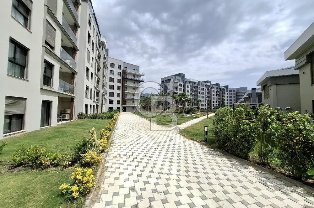 Green Park Çiğli'de Havuz Cepheli Satılık Sıfır 2+1 Daire