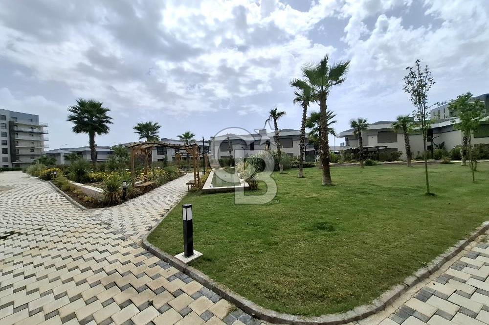 Green Park Çiğli'de Havuz Cepheli Satılık Sıfır 2+1 Daire