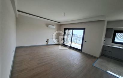 Green Park Çiğli'de Havuz Cepheli Satılık Sıfır 2+1 Daire